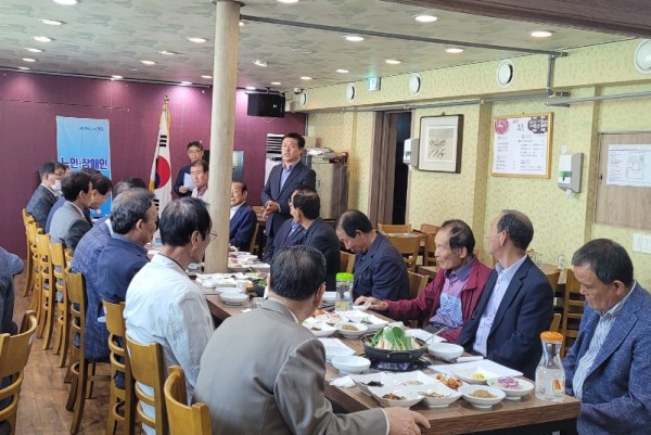 0503 정읍시, 노인 장애인복지 시설 단체 간담회 통한 소통 행보 (1).jpg