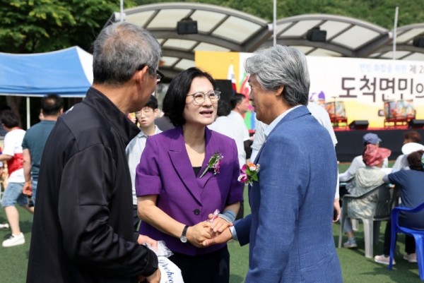 보도자료 사진[주임록 광주시의회 의장, 쌍령마을축제, 탄벌송정 희망나눔 일일찻집 참석].jpg