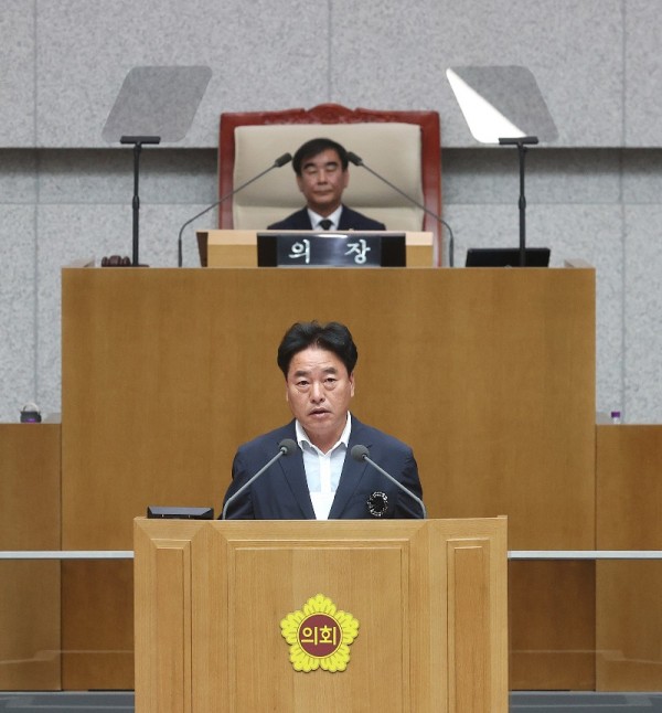 230710 김동규 의원, 경기도 유공자 예우 증진 관련 조례 제정 위해 복지정책과와 면담 (2).JPG