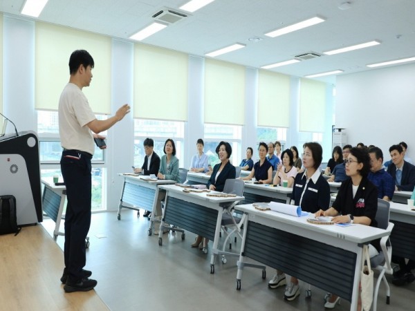 과천시 갈현동, 탄소중립 실천의 중요성 알리는 주민 교육 실시 (1).JPG