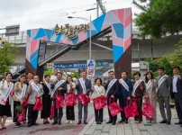 [0912]1.사진자료(도교육청, 추석 명절 맞아 전통시장 방문하고 사회복지시설 7곳에 위문품 전달)(1).jpg