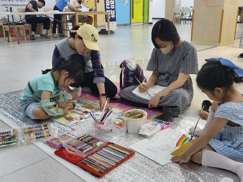 어린이 사생대회 행사사진2.jpg