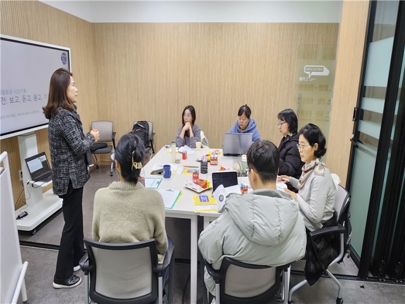 (광명2)광명시 공익활동지원센터는 지난 15일 공익활동 홍보기자단 ‘공익홀씨단’ 역량 강화 2차 교육을 실시했다.jpg