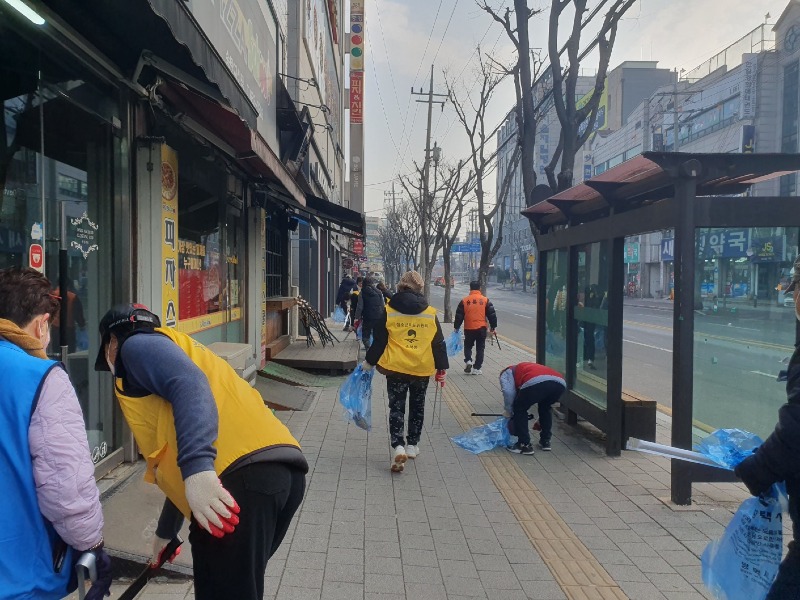 15 송북동 민관합동 설맞이 일제대청소 구슬땀.jpg