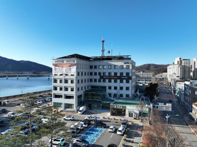 [크기변환]04 양평군청 청사.JPG