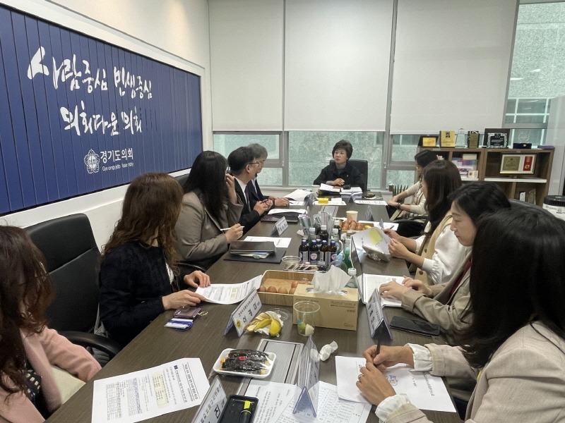 240417 황진희 의원, 안전한 유아 교육환경 조성을 위한 정책제안 정담회 실시.JPG