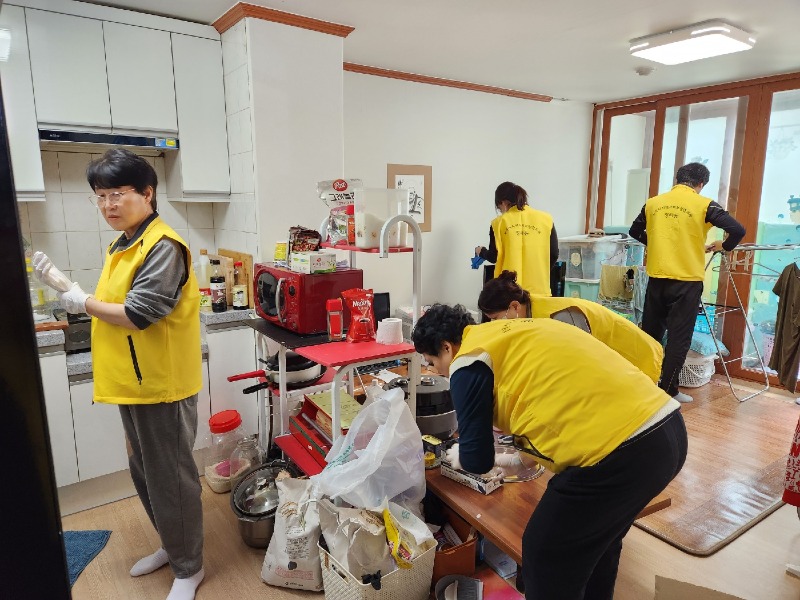 취약가구 봄맞이 공기정화사업-1.jpg