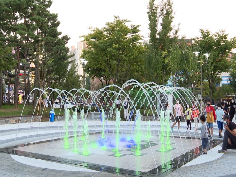 3.바닥분수본격운영(공도 중앙어린이공원).jpg