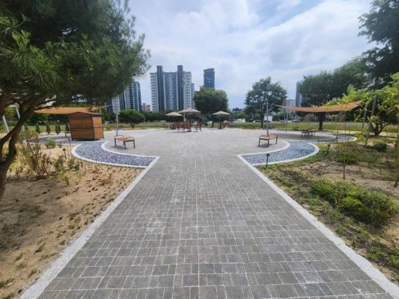 3. 동두천시, 마을정원 조성공사 준공 (1).jpg