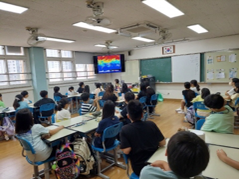 (사진)하남시, 목재와 자연을 활용한 숲 치유 프로그램 각광.jpg