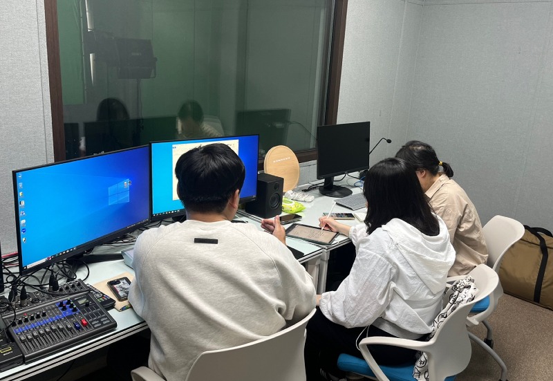 사본 -영상스튜디오 프로그램 운영 사진  (1).jpg