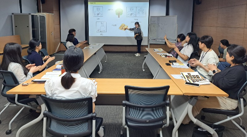 수어교실 사진.jpg