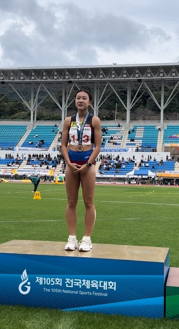 전남체고_이은빈_시상식_기념사진_(2).jpg