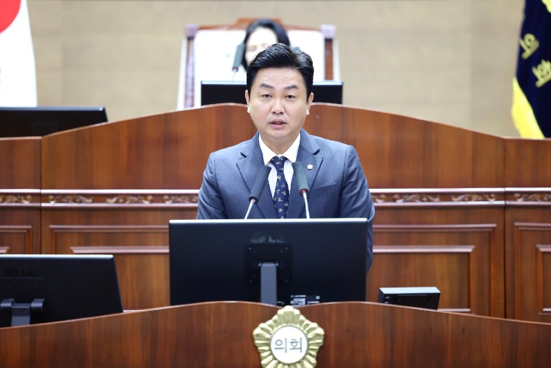 241021천안시의회, 과수 피해 대책 촉구 건의안 보도자료1.jpg