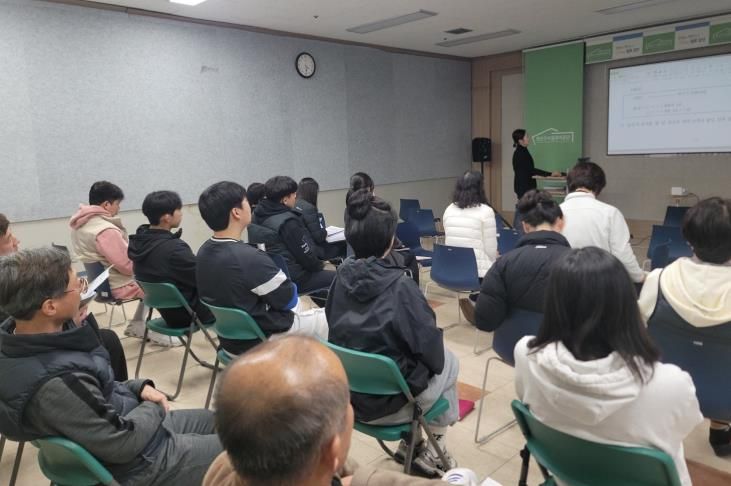 시체육회는 지난 2월 광산구체육회를 방문해 직원 및 체육지도자 등 관계자들을 대상으로 실무교육을 실시했다.