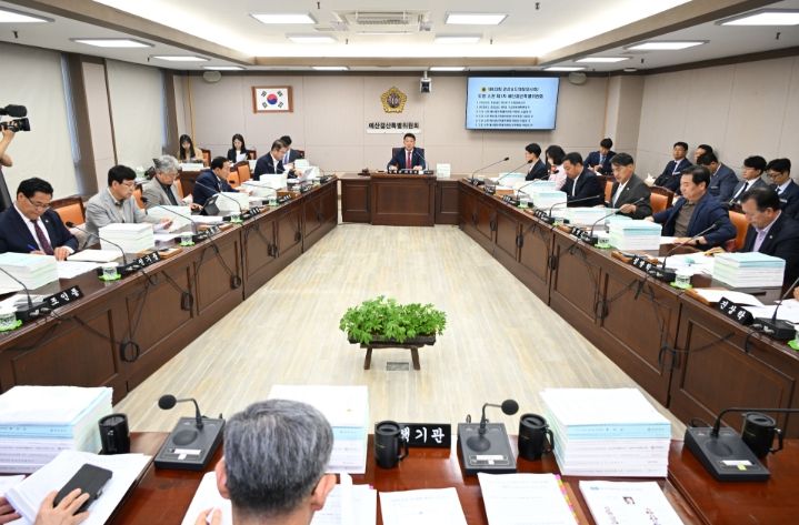 경남도의회 도청소관 예결특위, 제1회 추경예산안 의결