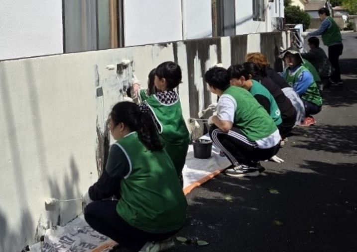 노후 담장 색채개선사업