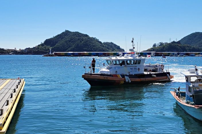 사천해경, 연안구조정 순찰 중인 모습