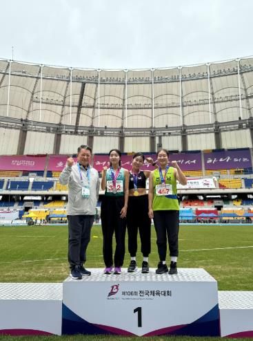 광양시청 직장운동경기부, 제106회 전국체육대회서 시 위상 빛냈다 - 체육과(육상 100m 허들).