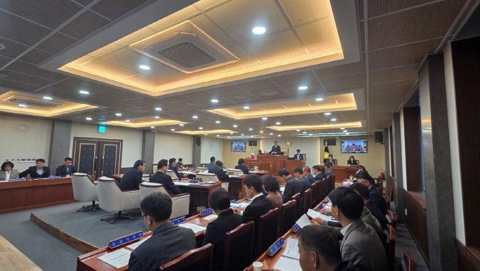 제379회 장수군의회 임시회 제2차 본회의