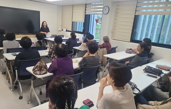 아이돌보미 집담회 인·적성검사