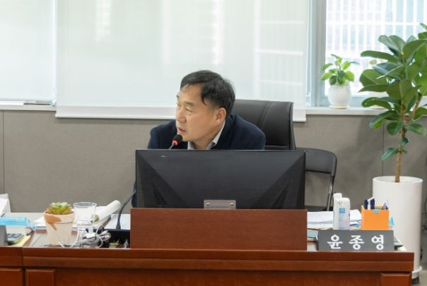 경기도의회 강웅철 의원