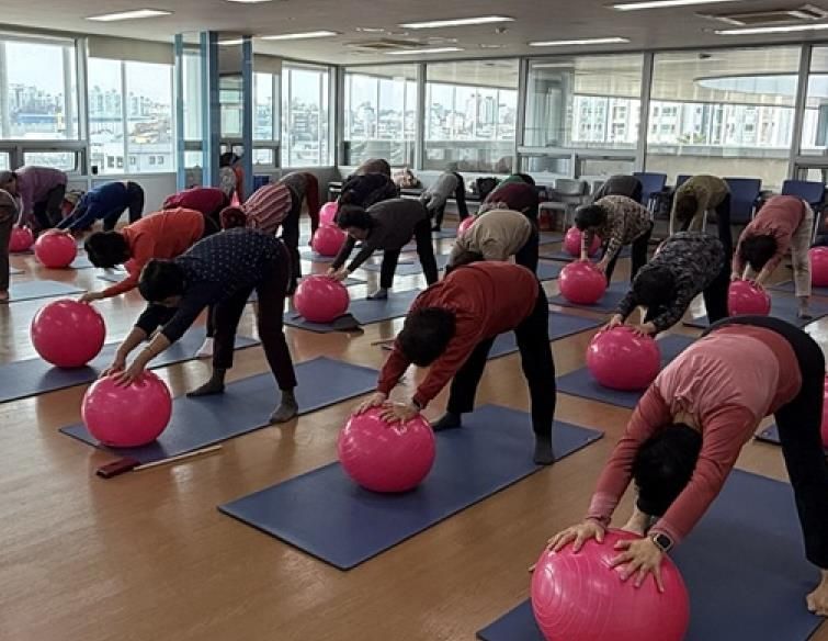 파주보건소, ‘건강 스위치 온 운동교실’ 시민 호응 속에 마무리