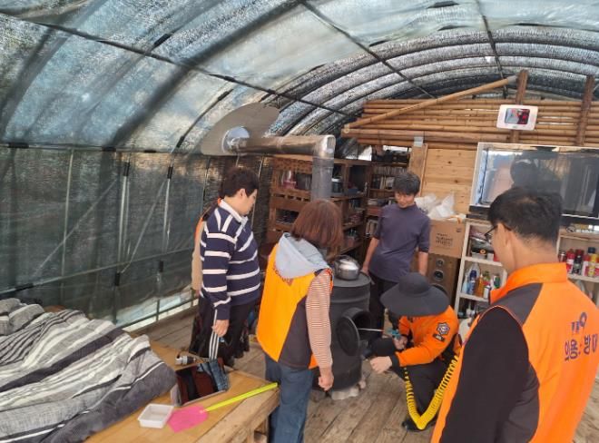 강진소방서, 화목보일러 분진 제거…겨울철 화재예방대책 지속 추진