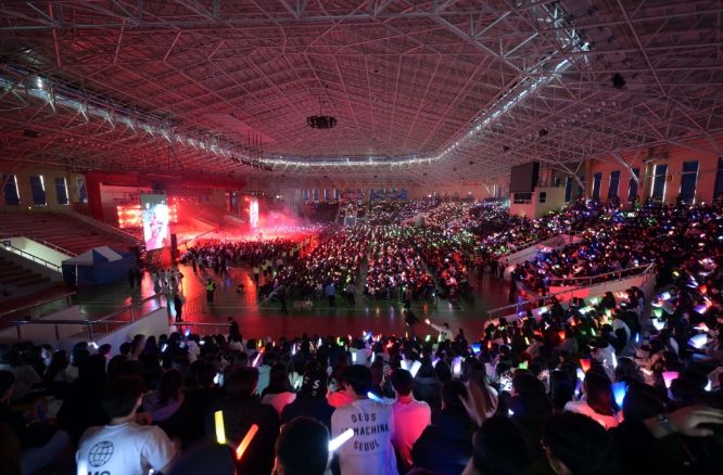 청소년 송년 페스티벌 공연