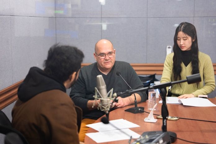 글로벌광주방송- 출판·번역가 피에르 비지우