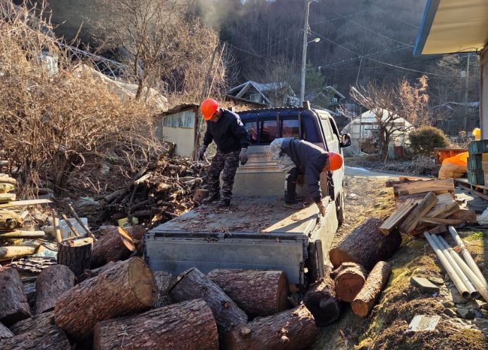 사랑의 땔감 나눔 행사
