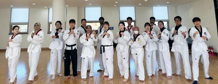 경상국립대학교(GNU) 국제처는 1월 8일에 가좌캠퍼스 스포츠콤플렉스에서 ‘K-태권도 한국전통문화 체험·프로그램을 진행했다.