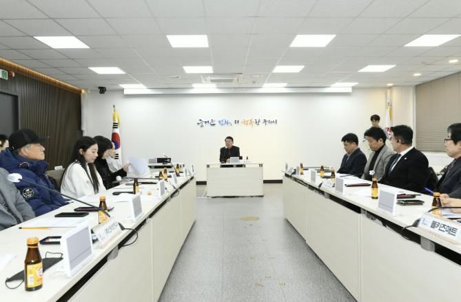 구리시, 2026년 신년 맞아 5개 기부처 따뜻한 나눔 전달식 개최