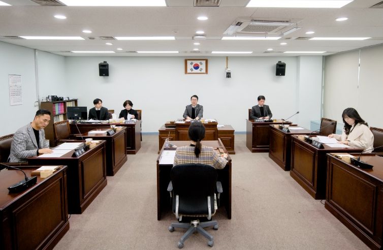 강릉시의회 운영위