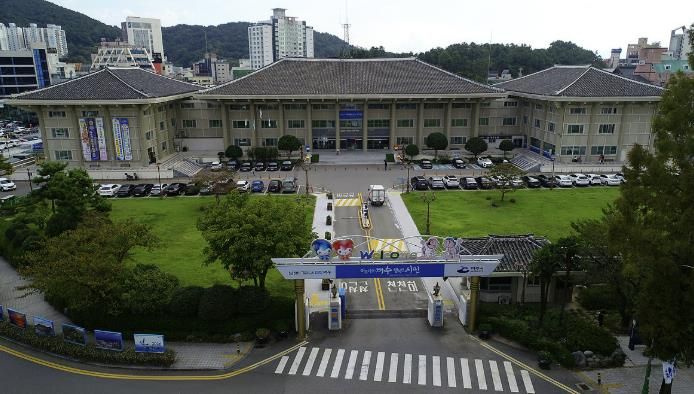 여수시는 「2026년 중·고등학생 교육바우처 지원사업」 대상자를 오는 2월 2일부터 모집한다.