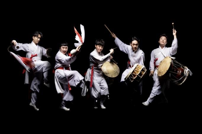 사물놀이 느닷컴퍼니 사진