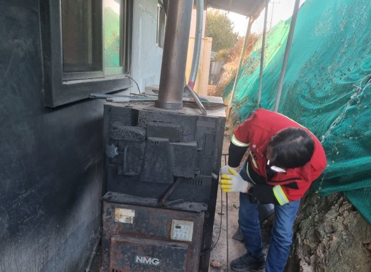 지상과 공중 인력 총동원, 불법 소각행위 집중 단속