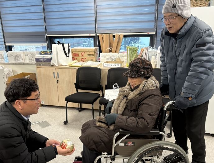 남동구 만수노인문화센터, 회원들의 저금통 후원