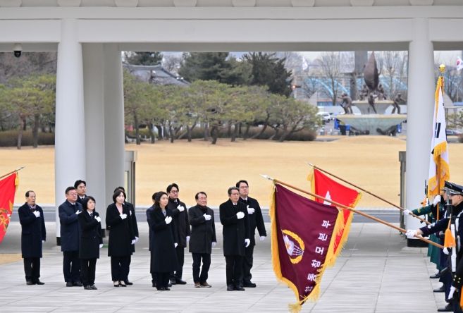 최호정 의장 현충원 참배