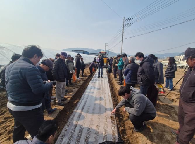 고령군 밭농업 기계화 우수모델 육성사업 연시회 개최