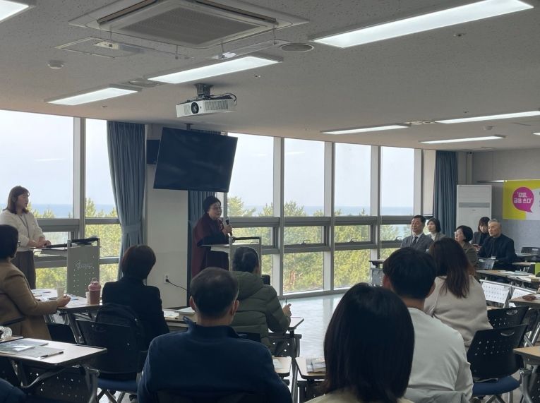 강릉시민 작가양성 프로그램 2기 개강