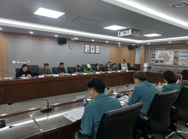 2026년 예산군 수돗물 평가위원회 회의 모습