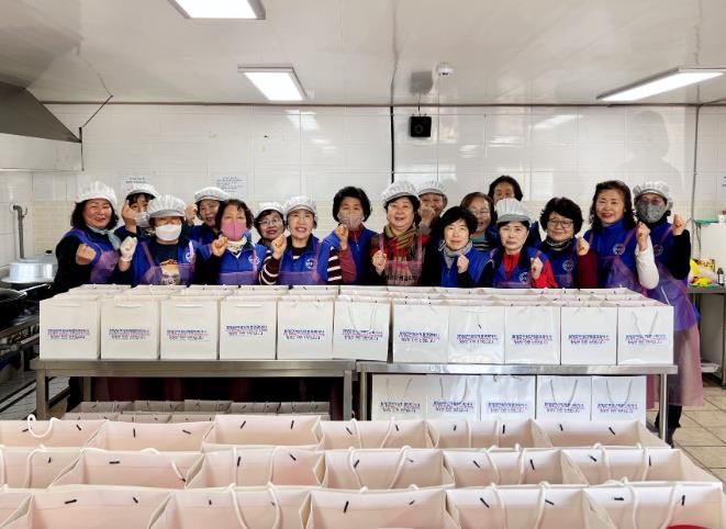 함양군 여성단체협의회 ‘3월 사랑의 밑반찬 나눔’ 실시