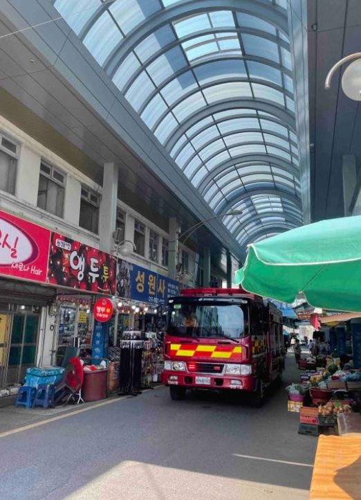 목포소방서, 전통시장 등 5개소서 소방차 길 터주기 훈련 및 소방시설 불법행위 신고포상제 홍보