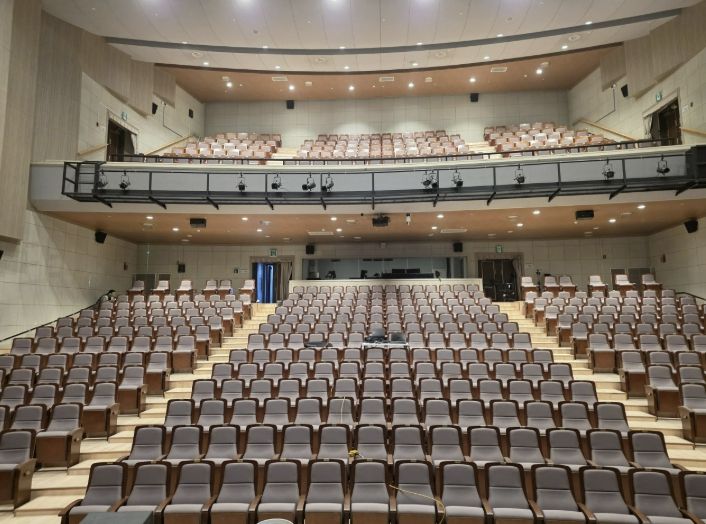 새 옷 입은 연천수레울아트홀, 김완선·선예 콘서트로 화려한 재개관 예고